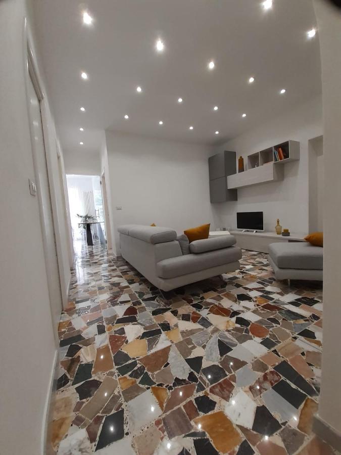 L'Ortensia Apartment Pigna Luaran gambar